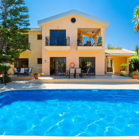 Villa Halima Stefanos Polis
