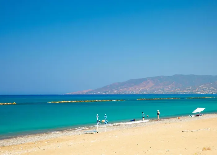 Halima Stefanos * Polis