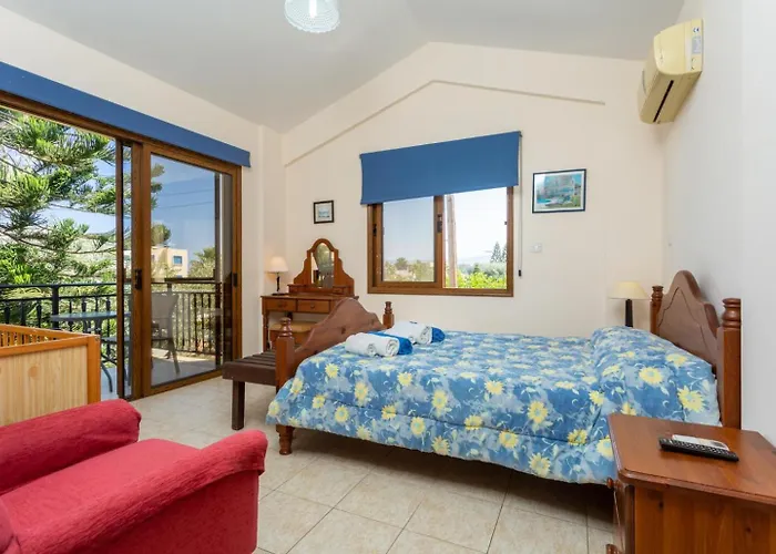 Halima Stefanos Villa *