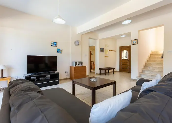 Villa Halima Stefanos *