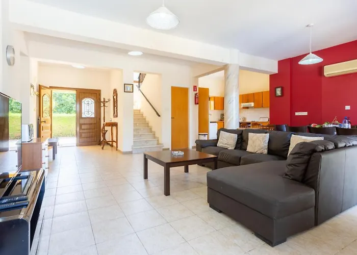 Villa Halima Stefanos Polis